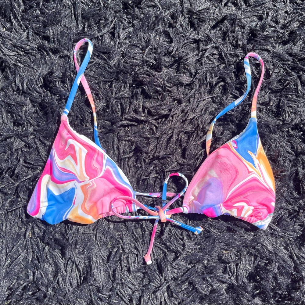 Marbled bikini top